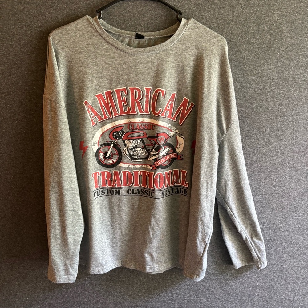 Women’s Long Sleeve Graphic Shirt size L / Large - Picture 3 of 6